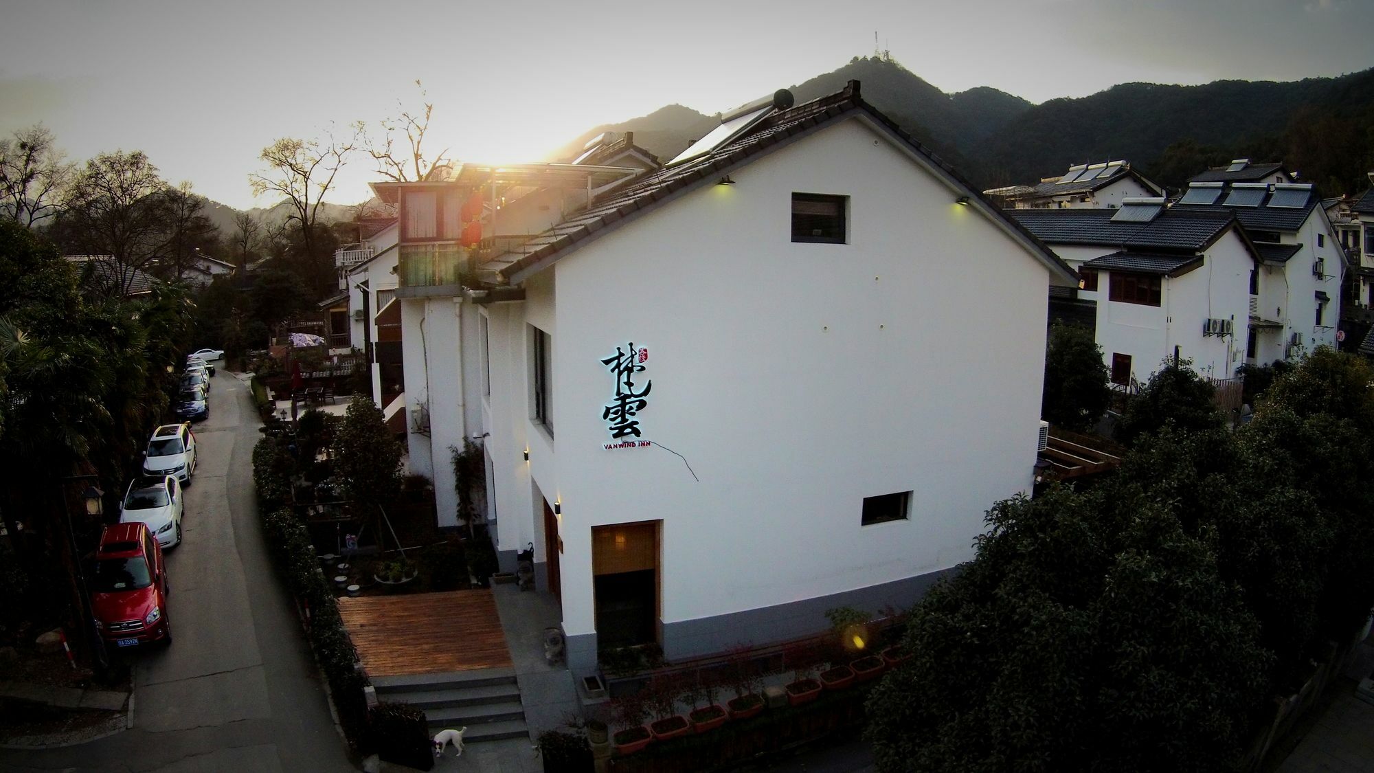 Hangzhou Van Wind Inn Exterior photo